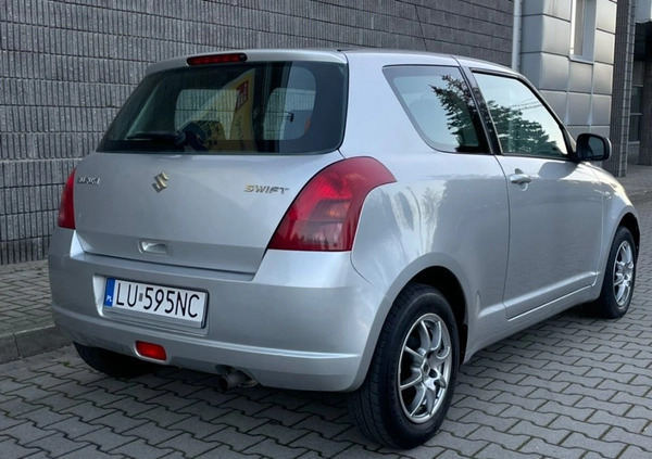 Suzuki Swift cena 12500 przebieg: 193000, rok produkcji 2007 z Lublin małe 254